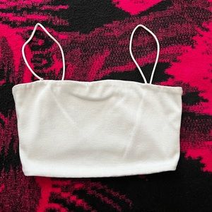 WHITE CROP TOP